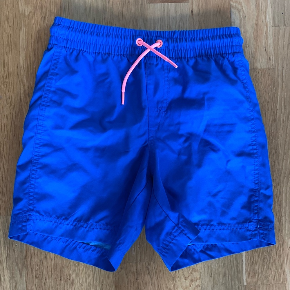 Old Navy swim trunks. Size M 8.